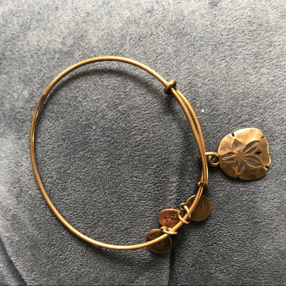 ALEX AND ANI SAND DOLLAR BRACELET